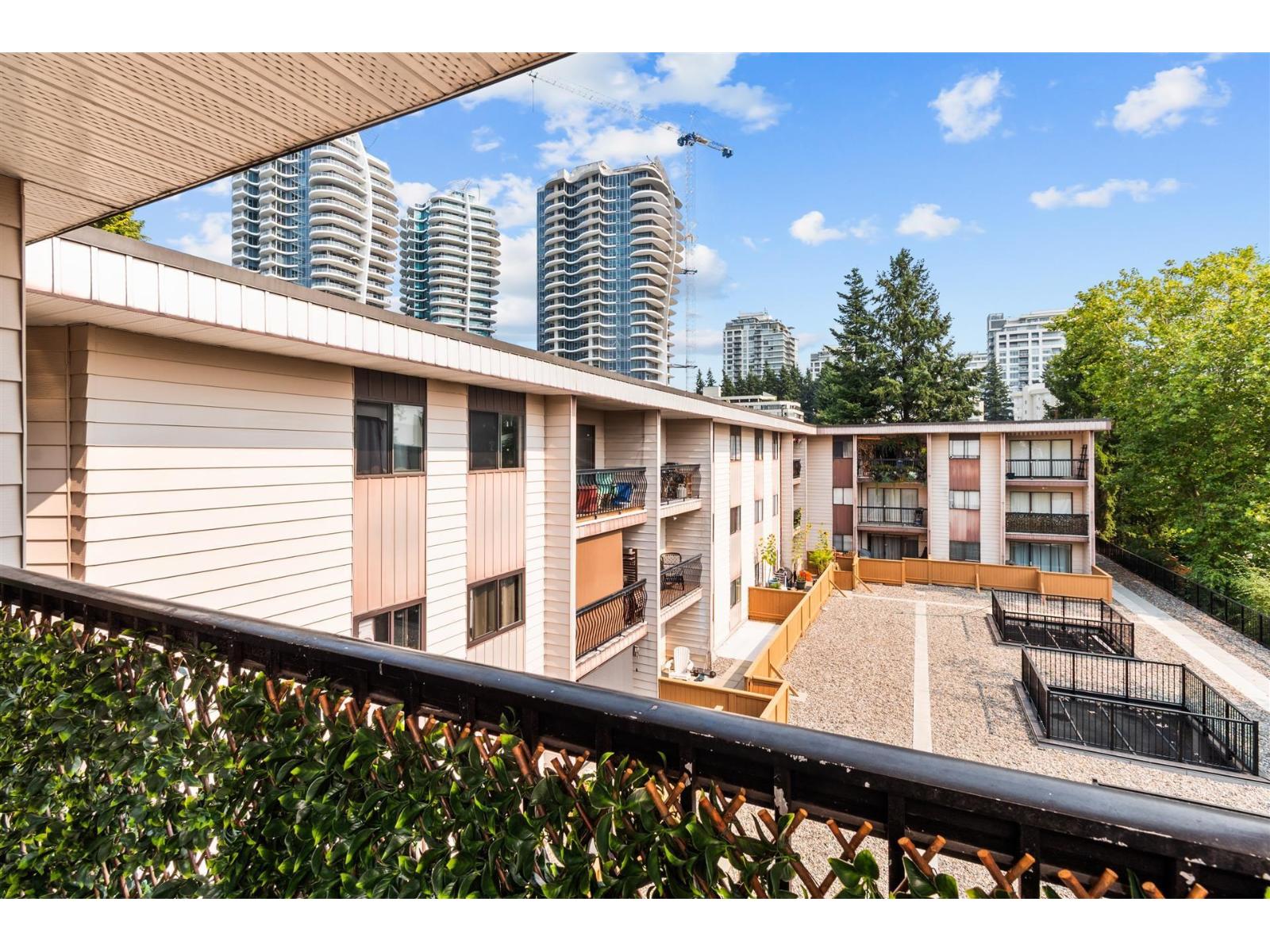 317 1442 BLACKWOOD STREET, White Rock