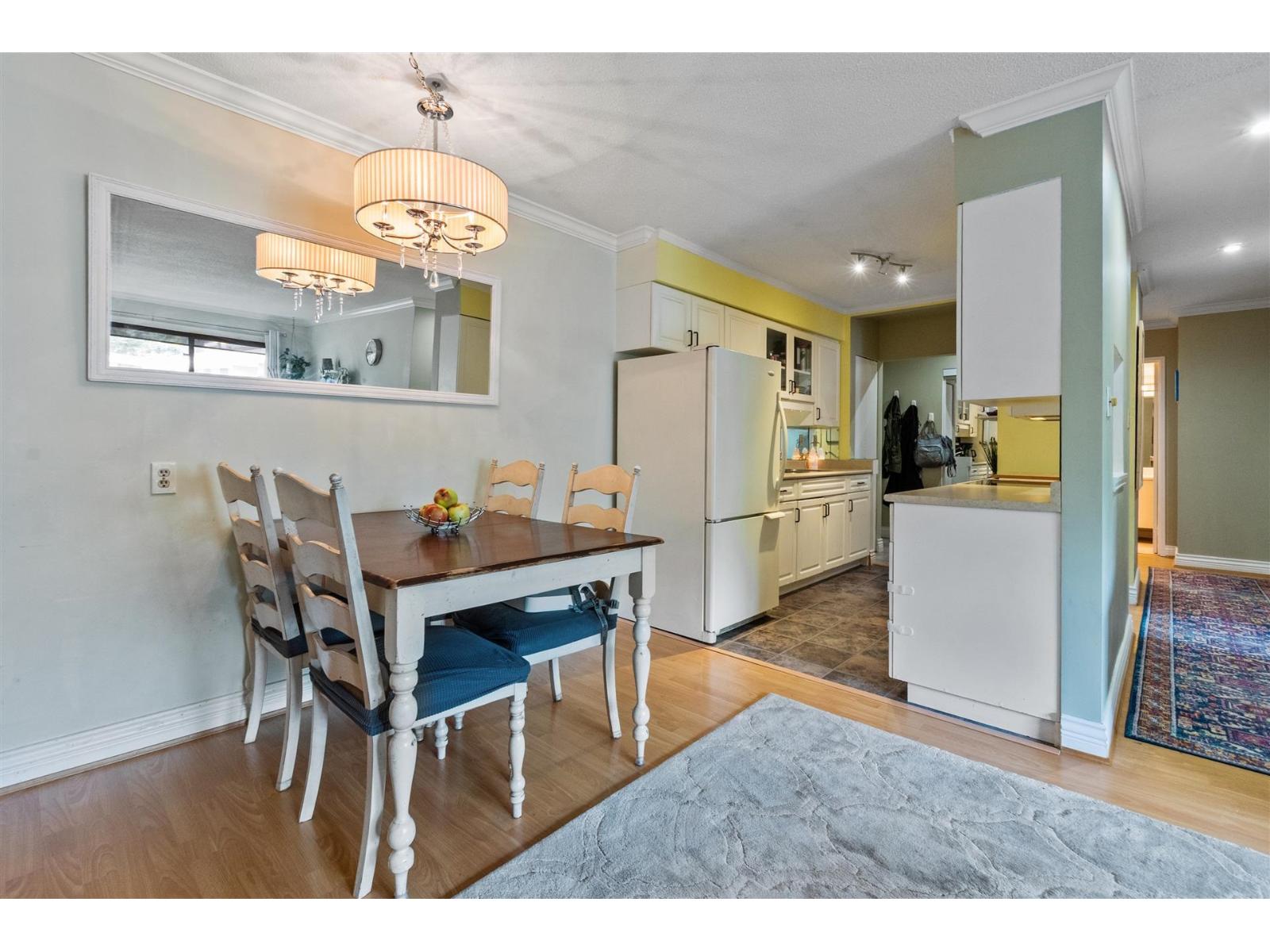 317 1442 BLACKWOOD STREET, White Rock