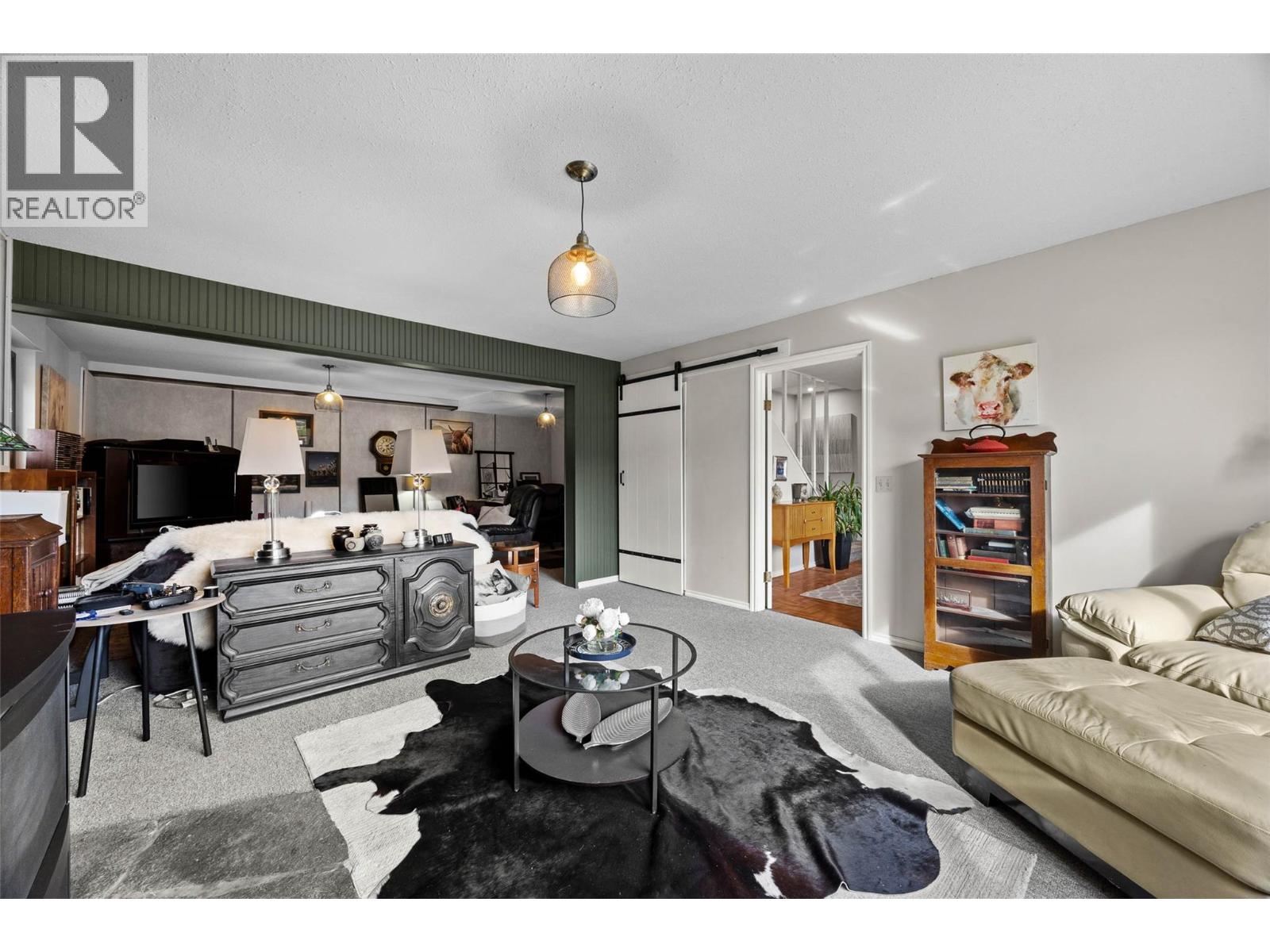 3119 SHUSWAP ROAD - 33