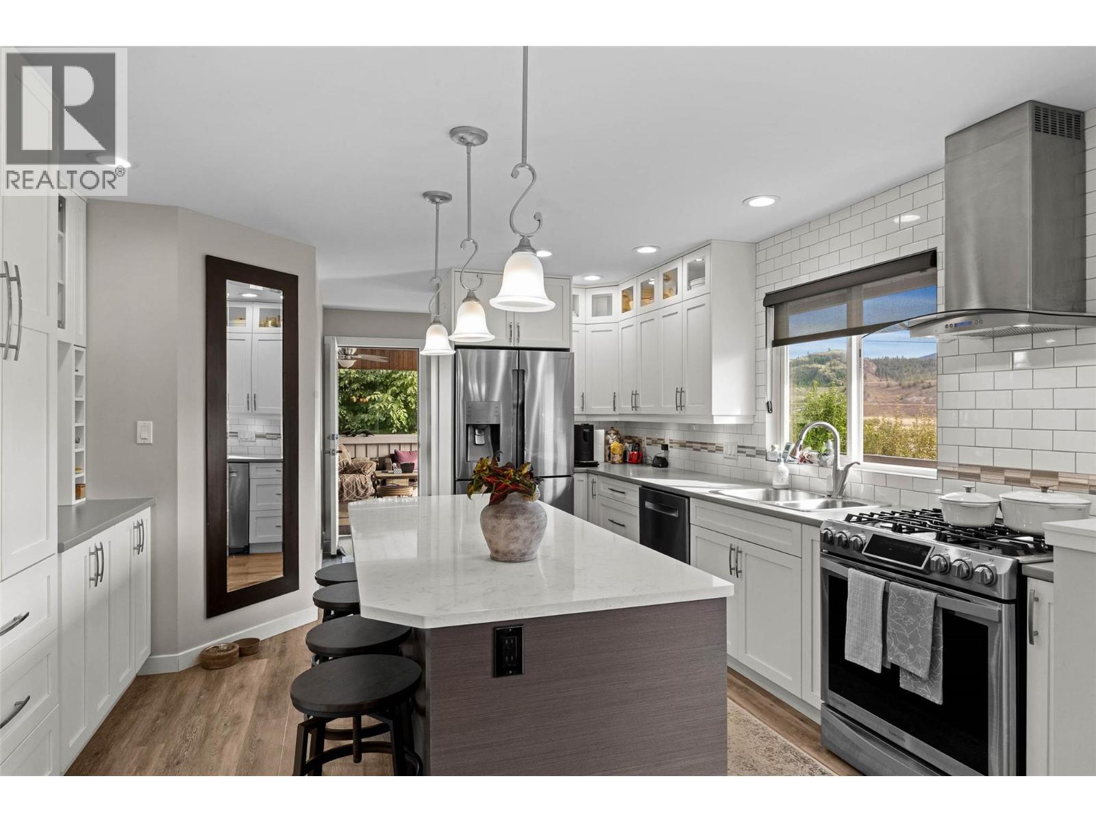 3119 SHUSWAP ROAD - 6