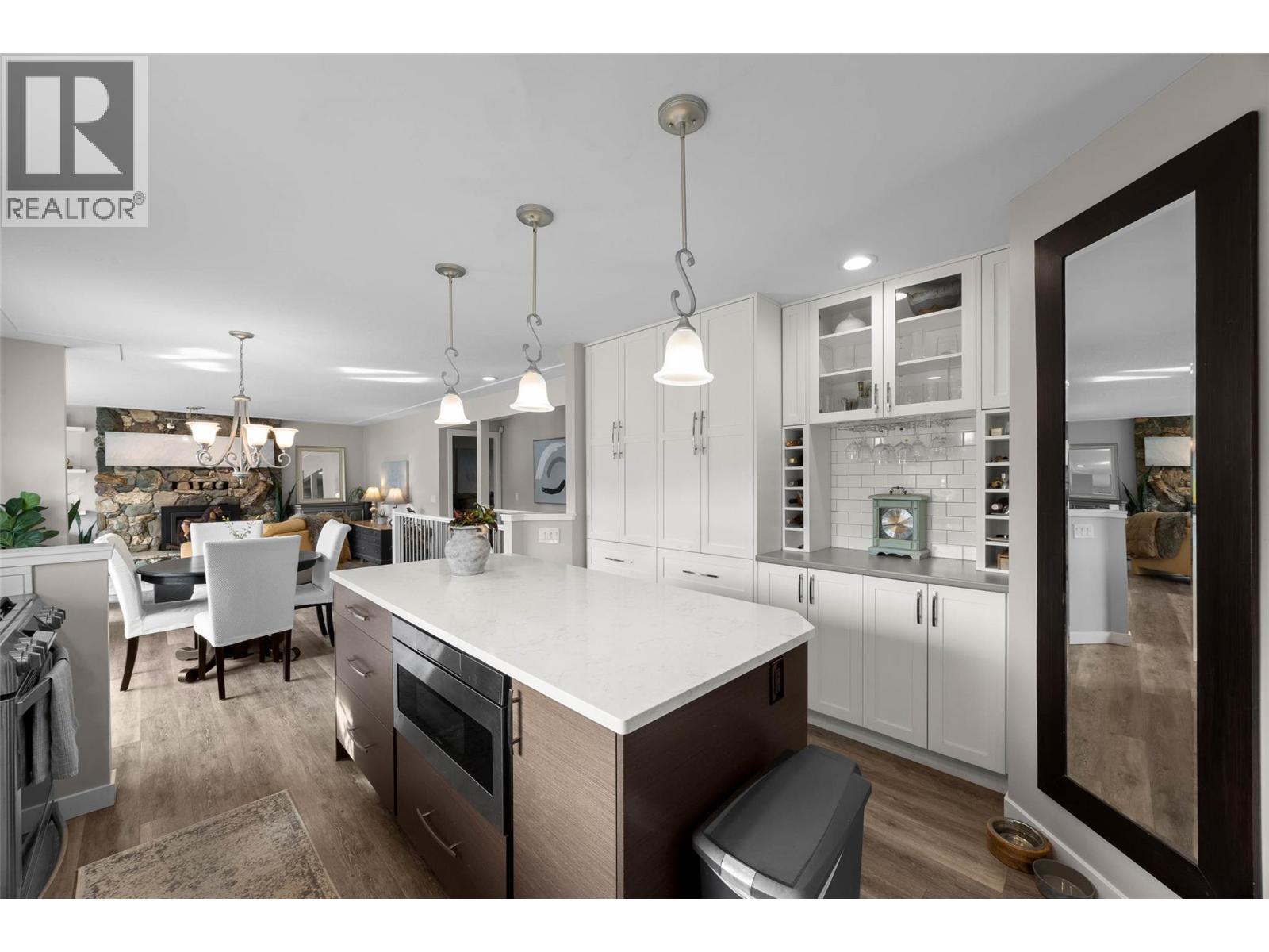 3119 SHUSWAP ROAD - 9