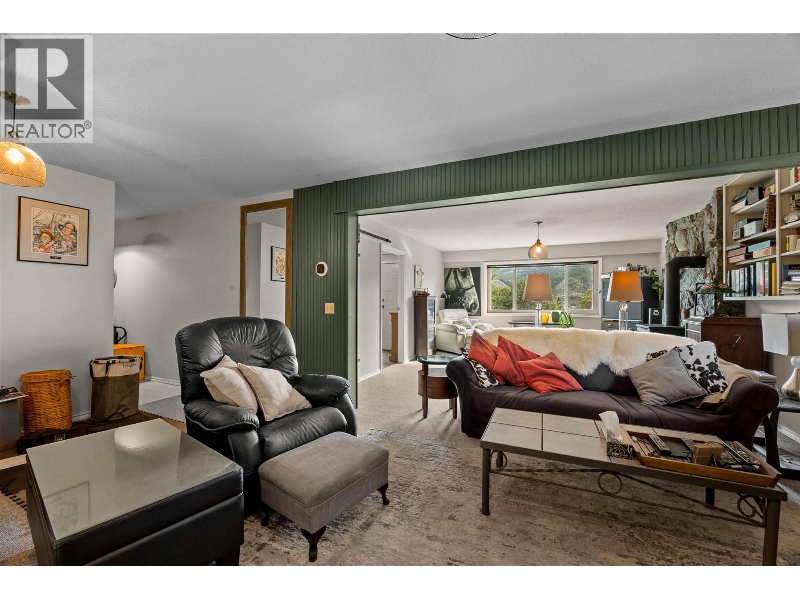 3119 SHUSWAP ROAD - 36