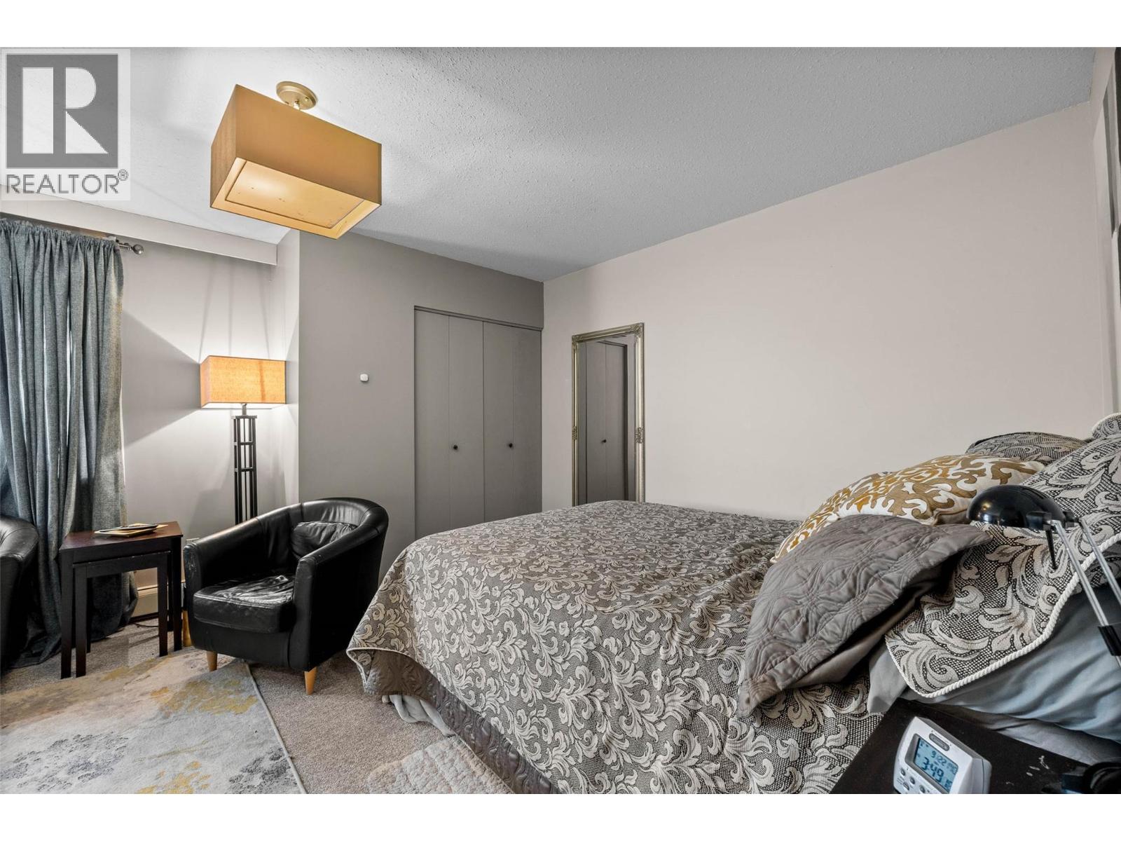 3119 SHUSWAP ROAD - 40