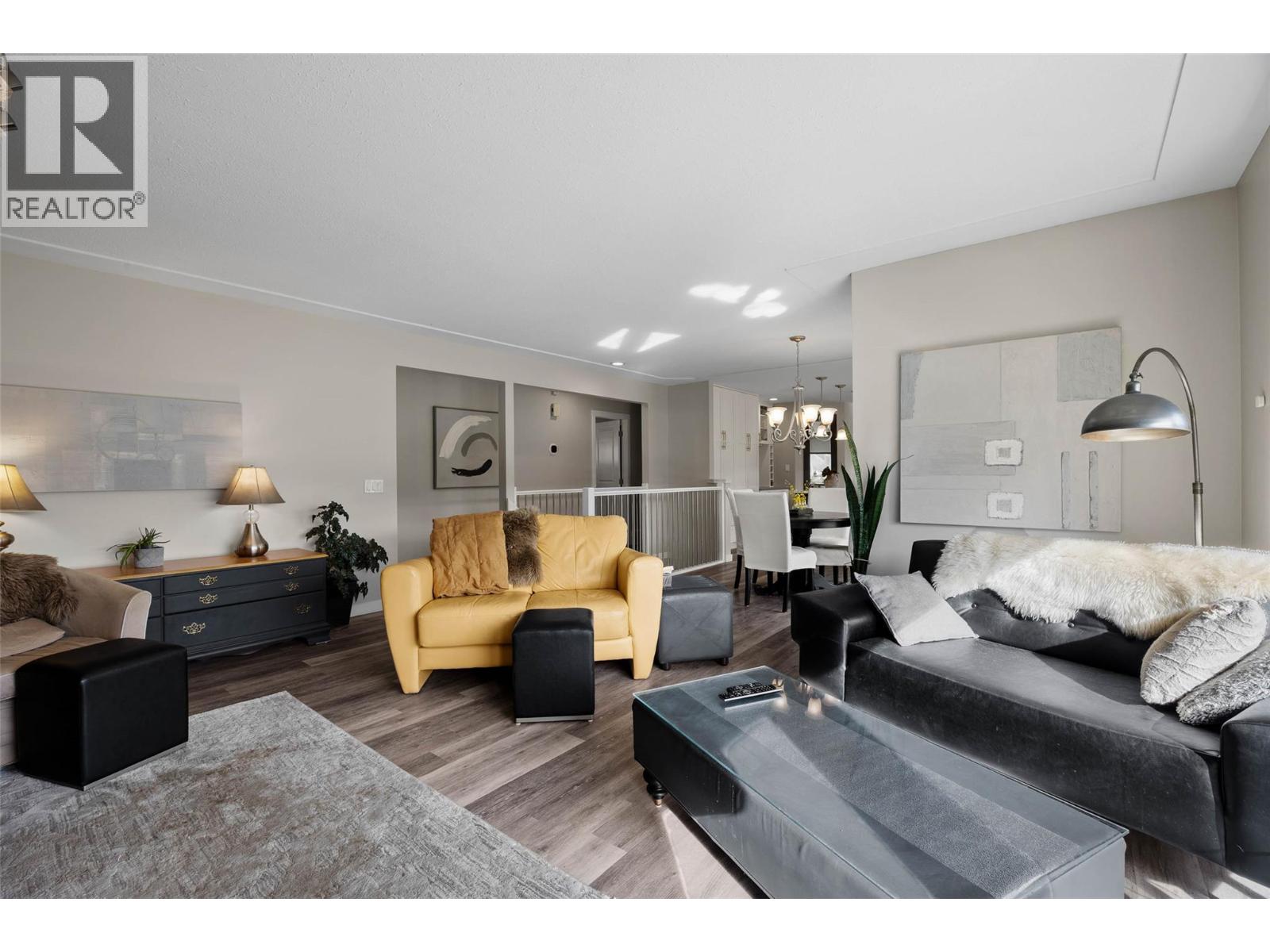 3119 SHUSWAP ROAD - 15