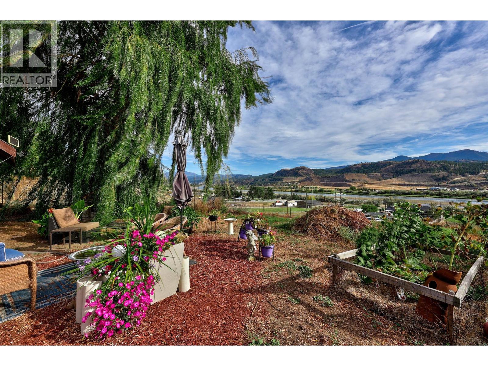 3119 SHUSWAP ROAD - 58