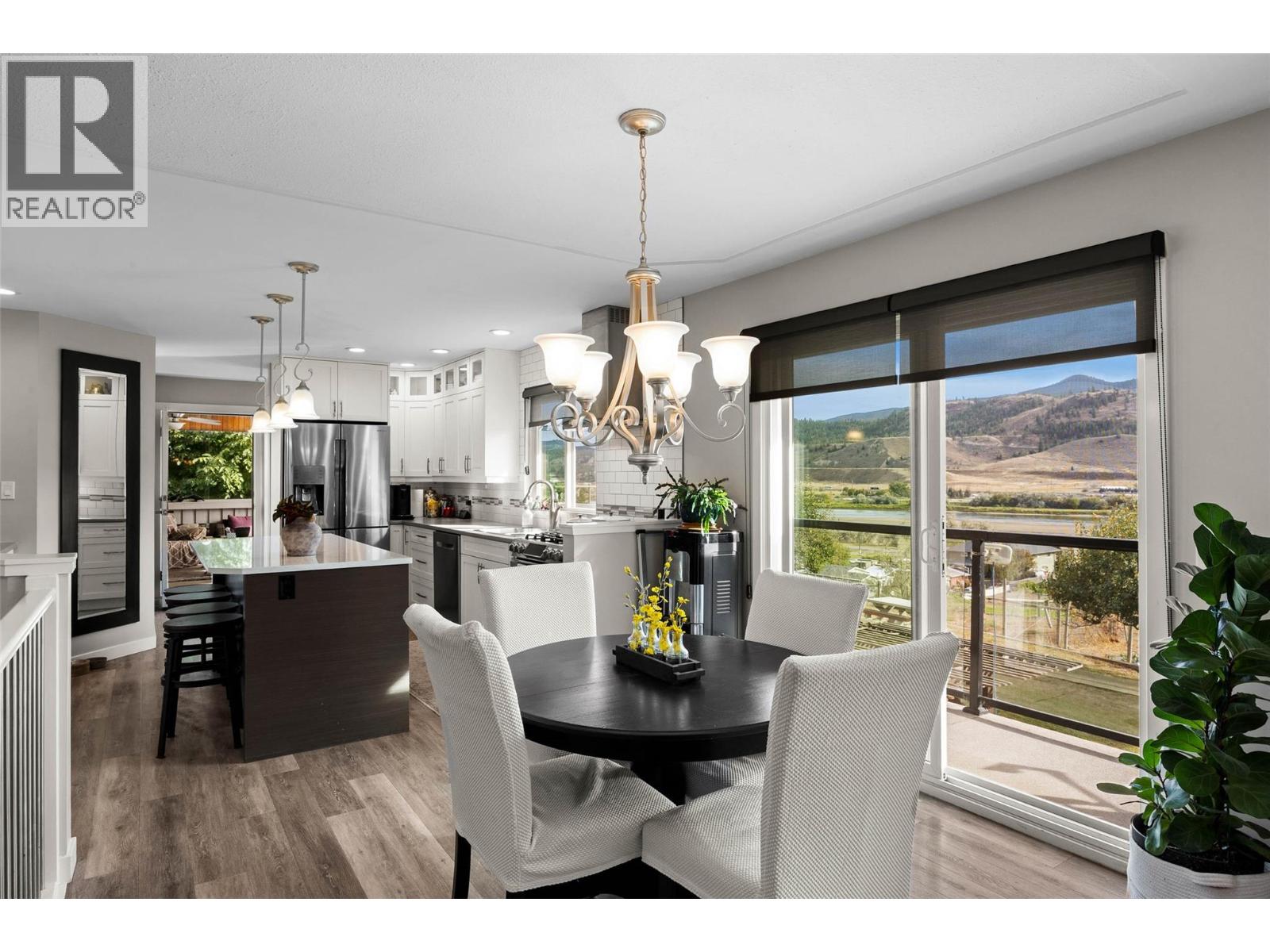 3119 SHUSWAP ROAD - 12