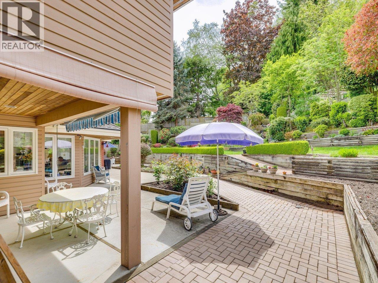 4704 STAHAKEN Place, Tsawwassen