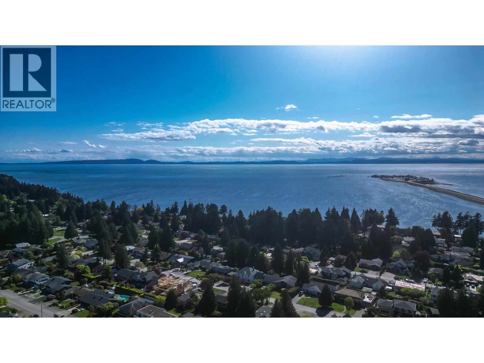 4704 STAHAKEN Place, Tsawwassen