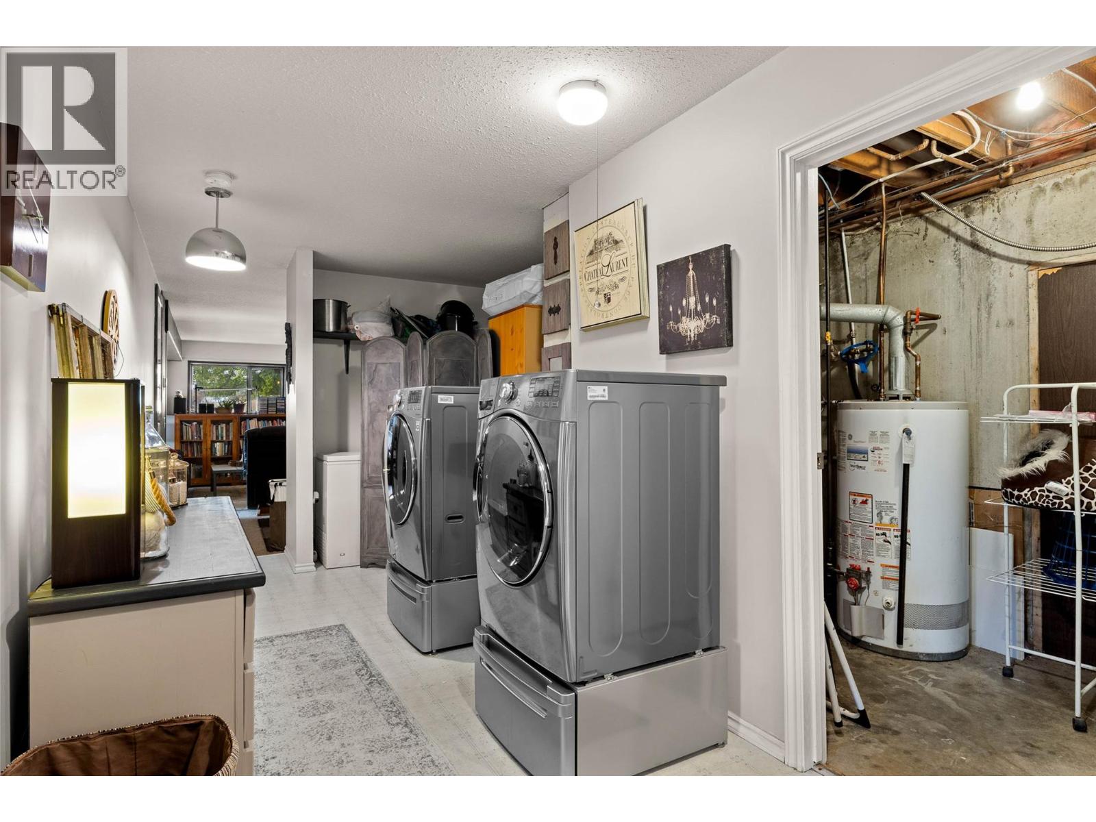 3119 SHUSWAP ROAD - 39