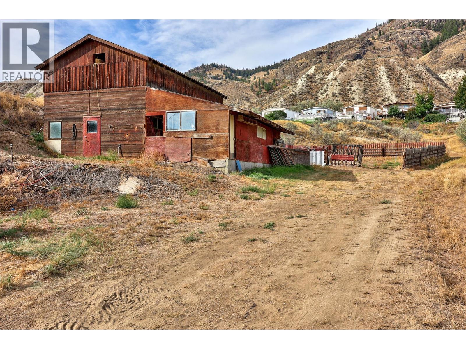 3119 SHUSWAP ROAD - 61