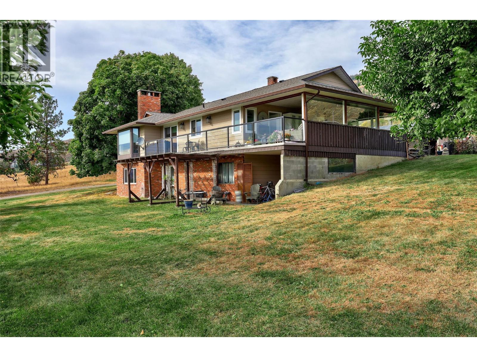 3119 SHUSWAP ROAD - 50