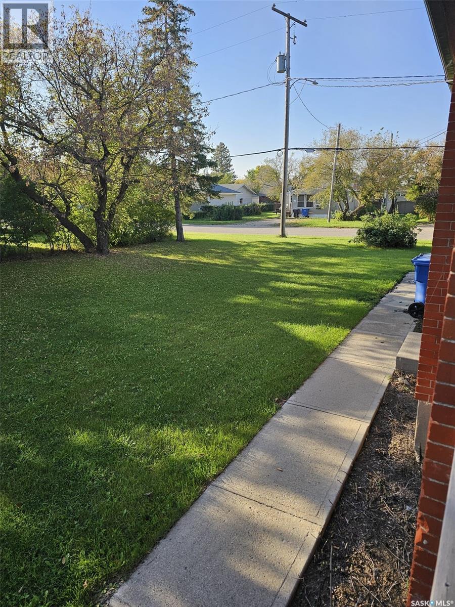 608 Walsh AVENUE - 4