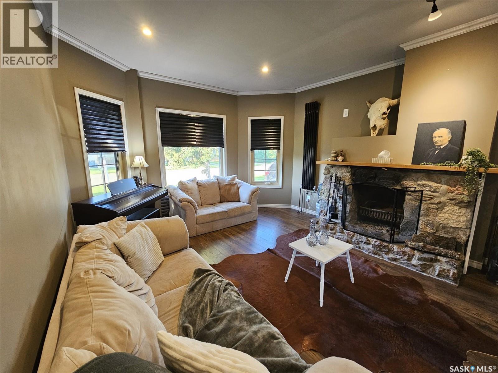 608 Walsh AVENUE - 10