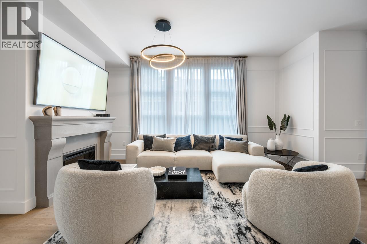 204 1009 LAURIER AVENUE, Vancouver