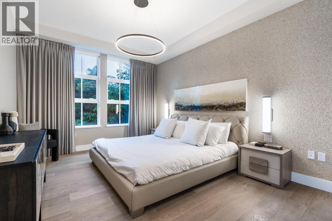 204 1009 LAURIER AVENUE, Vancouver