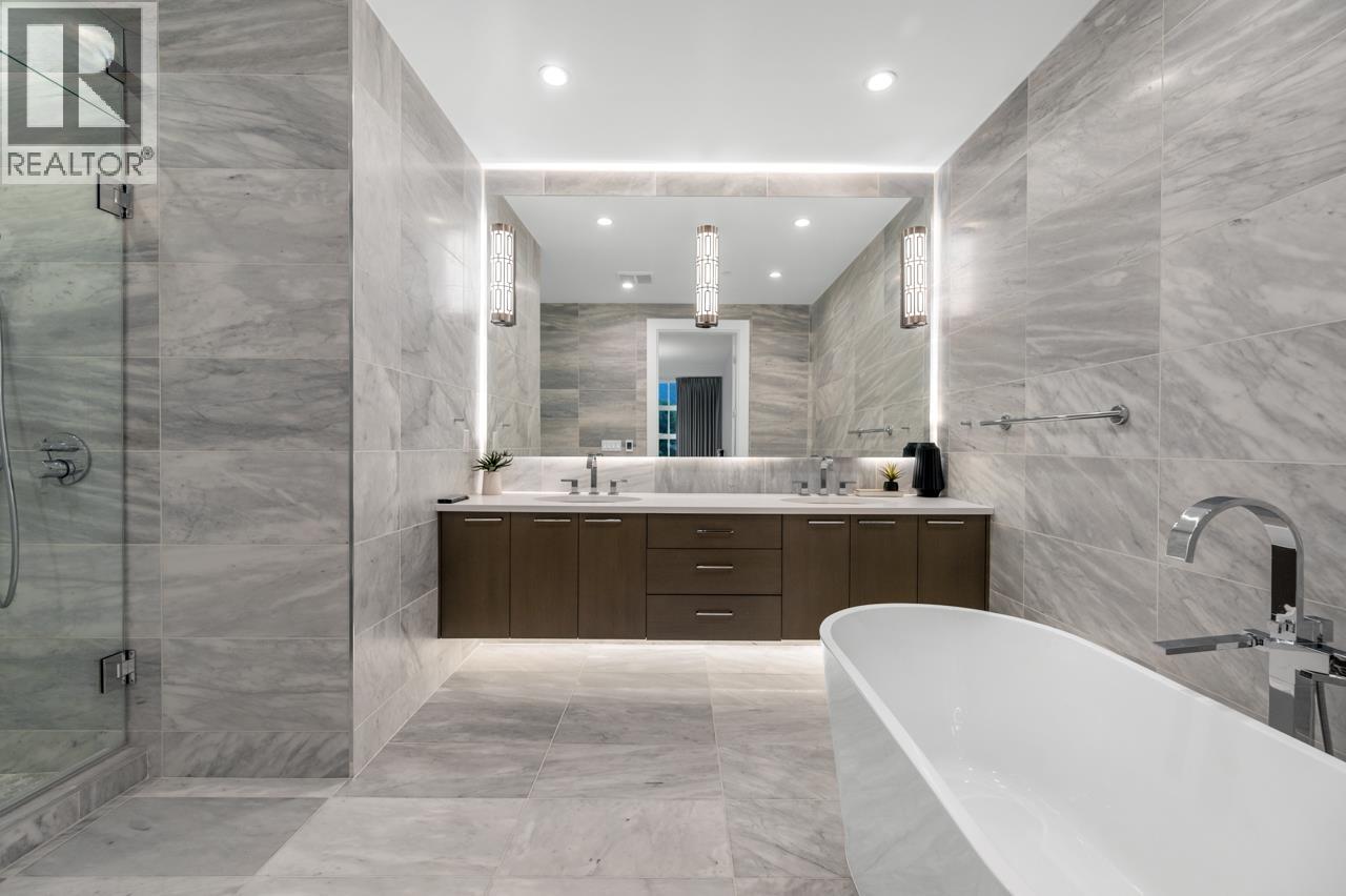 204 1009 LAURIER AVENUE, Vancouver