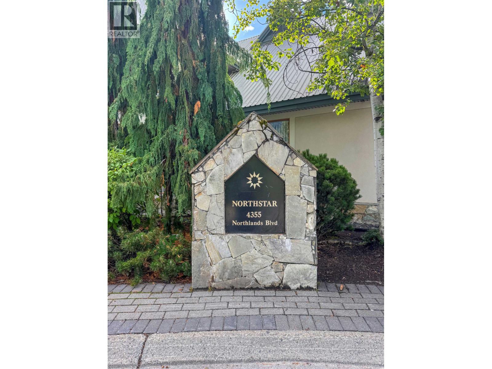 House in Whistler - Image 18