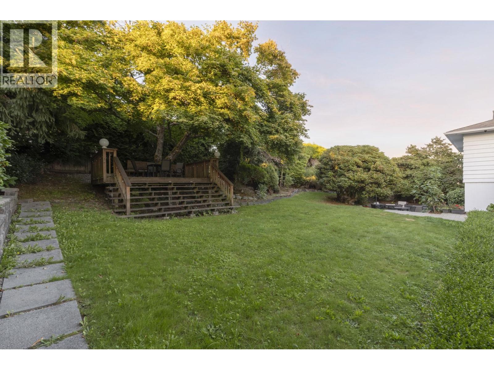 1391 CHARTWELL DRIVE, West Vancouver