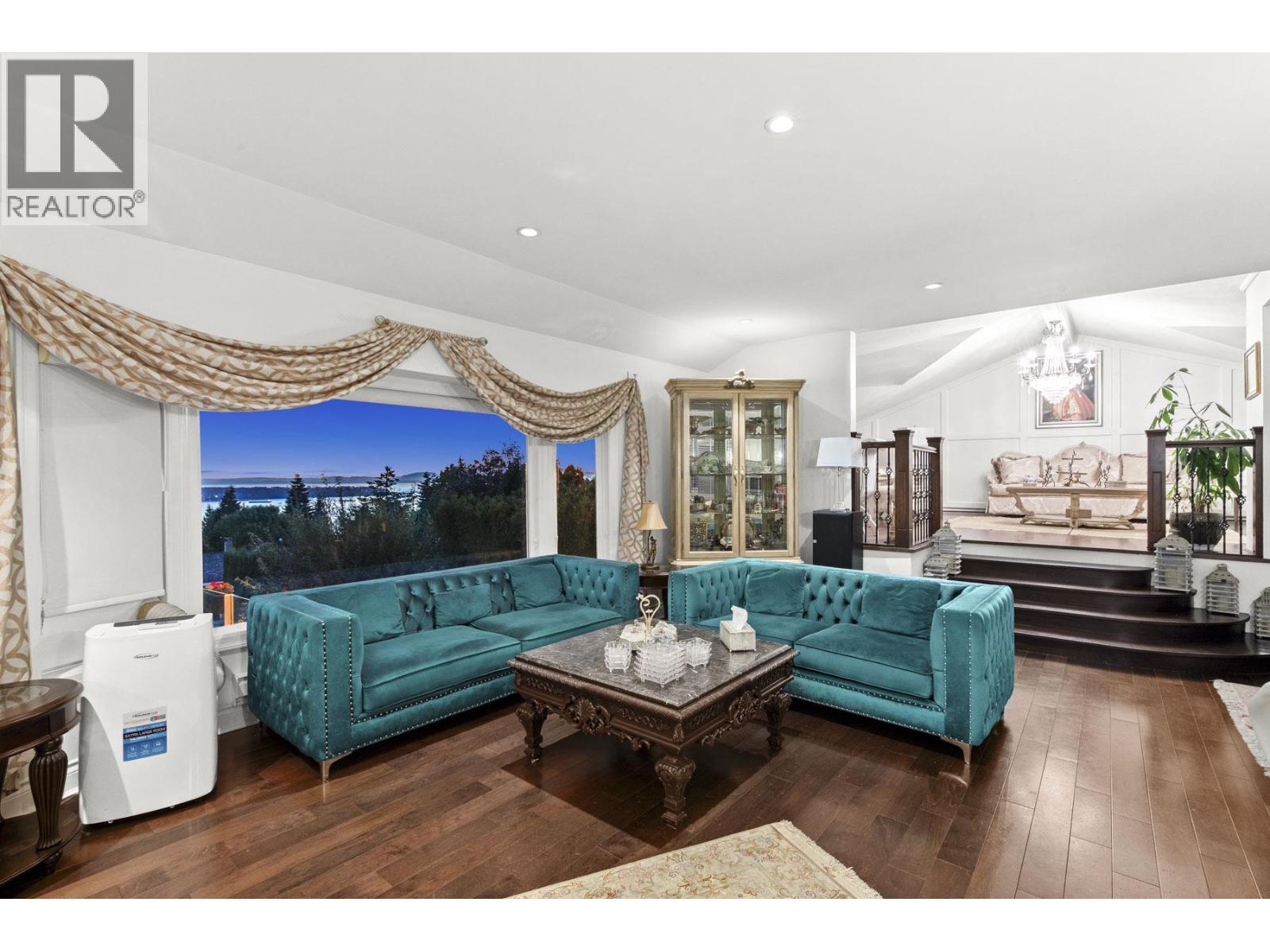 1391 CHARTWELL DRIVE, West Vancouver