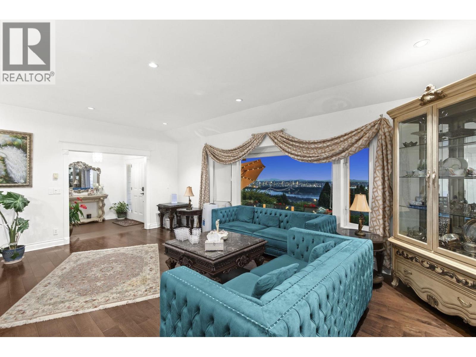 1391 CHARTWELL DRIVE, West Vancouver
