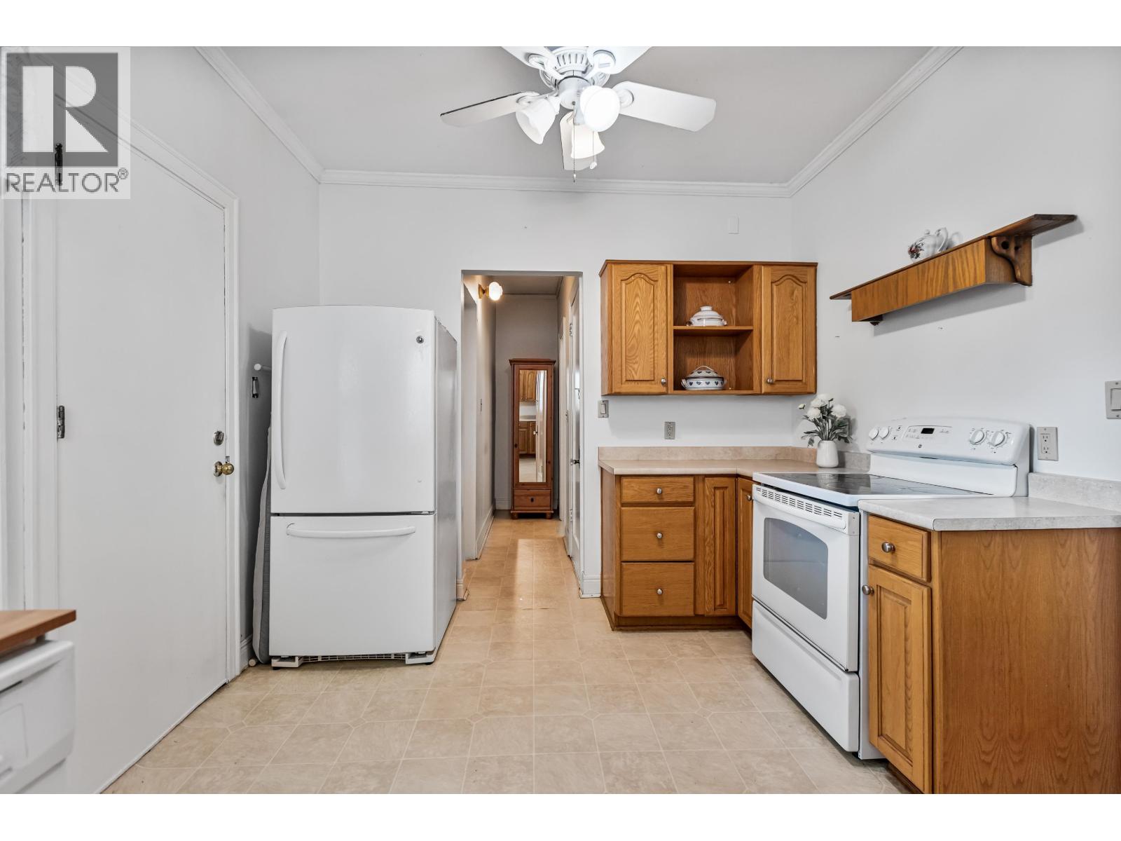 1972 FRASER AVENUE, Port Coquitlam