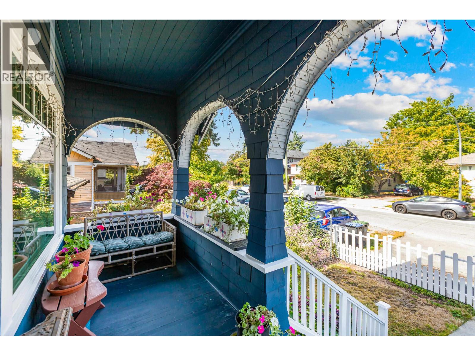 1972 FRASER AVENUE, Port Coquitlam
