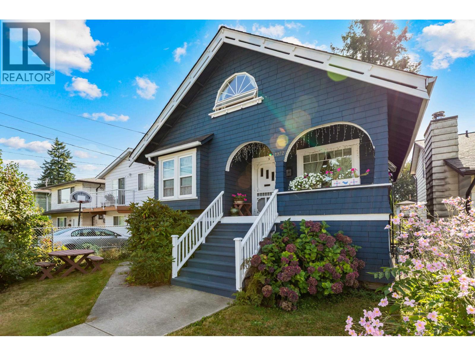 1972 FRASER AVENUE, Port Coquitlam
