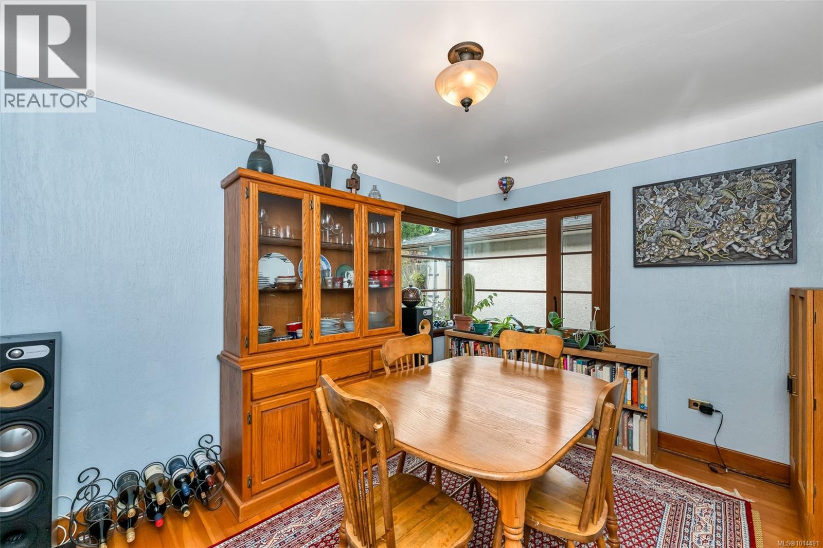 1166 Burdett Ave, Victoria