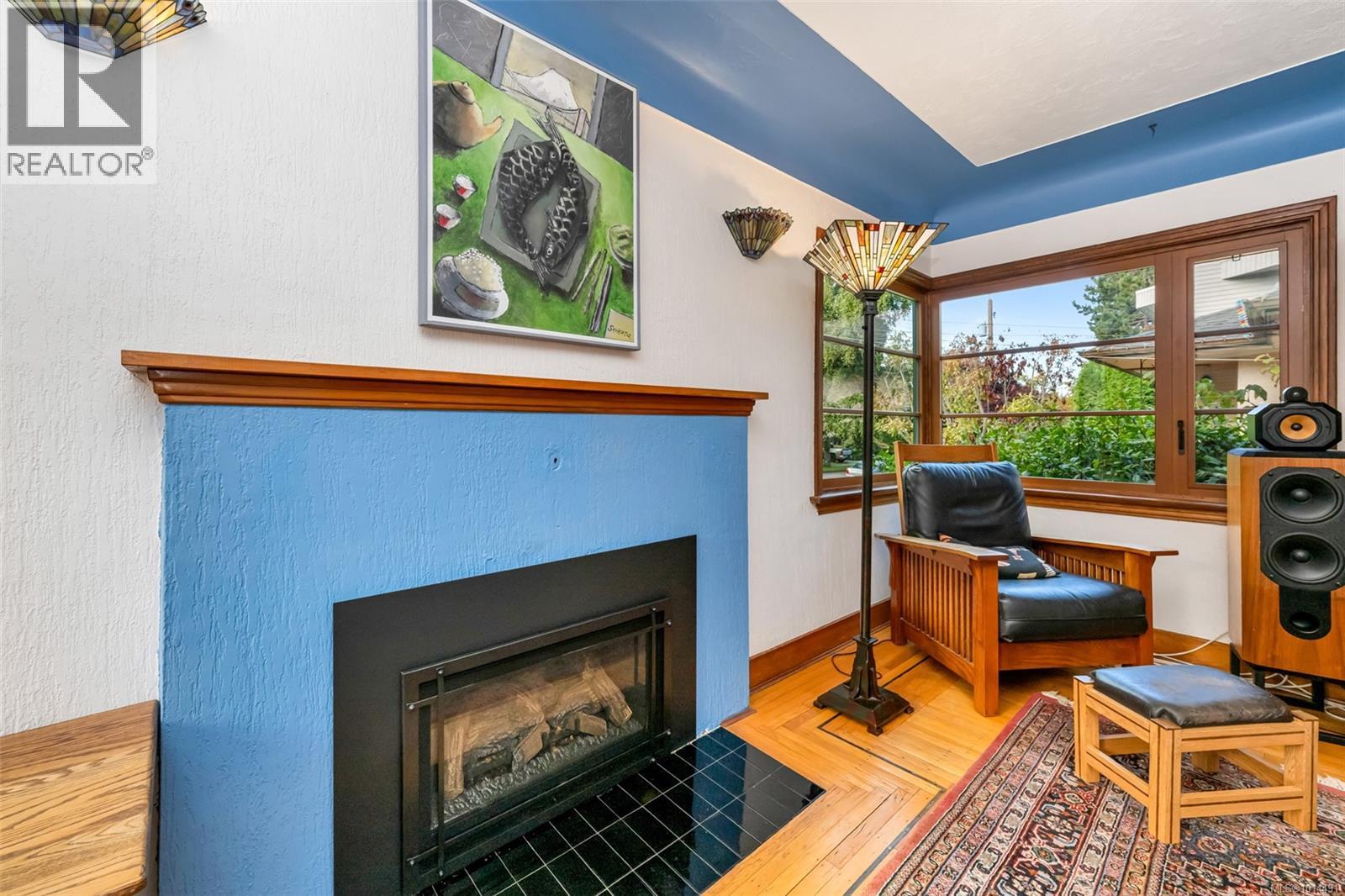 1166 Burdett Ave, Victoria