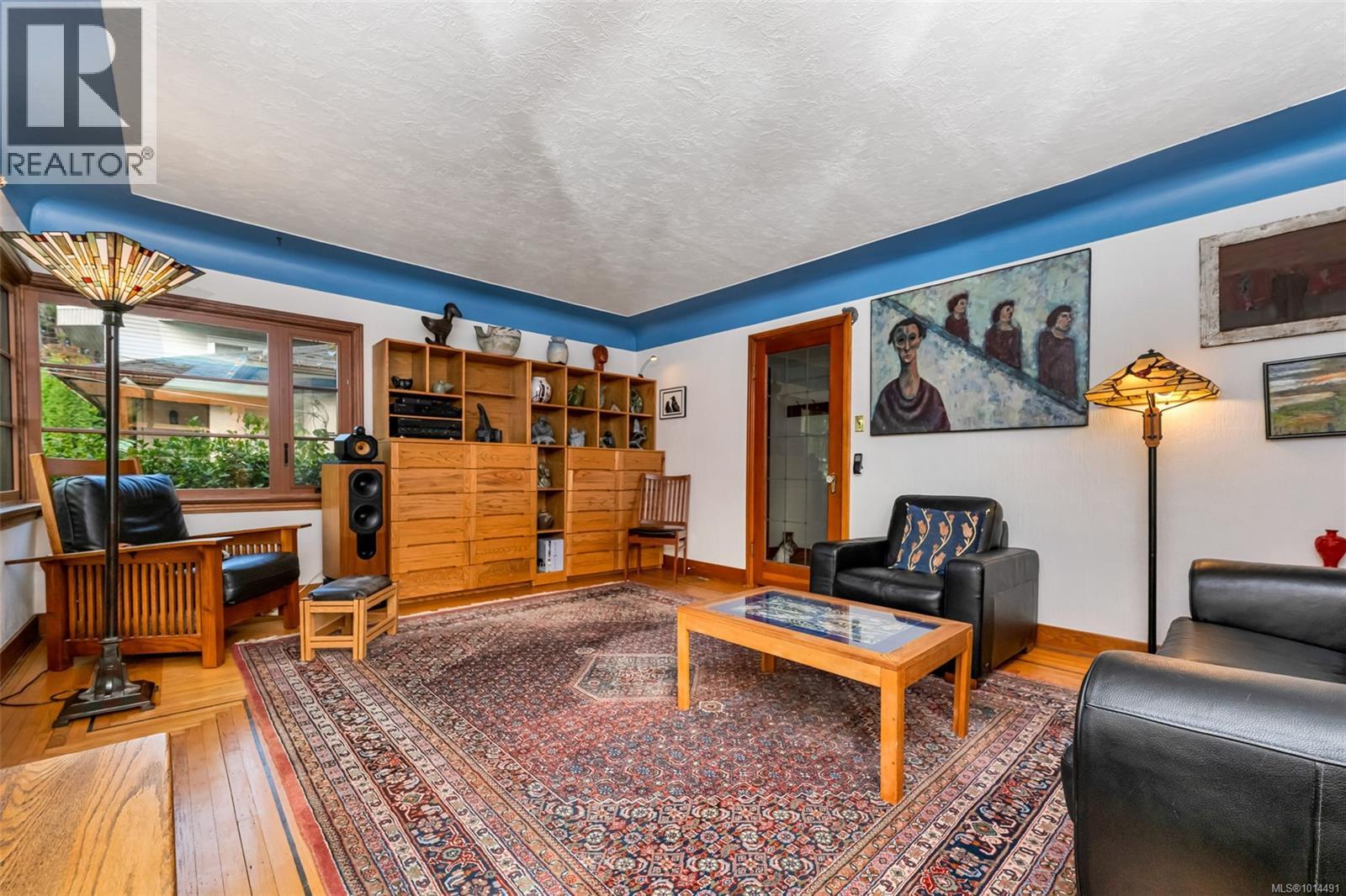 1166 Burdett Ave, Victoria