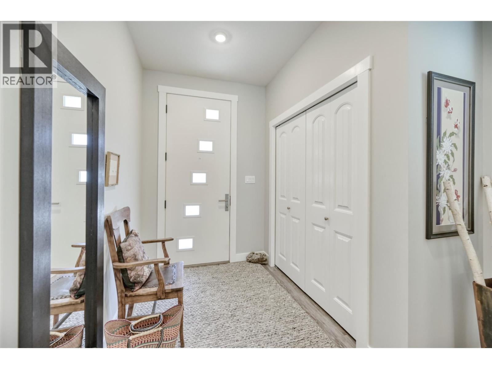 7012 WREN Drive, Osoyoos
