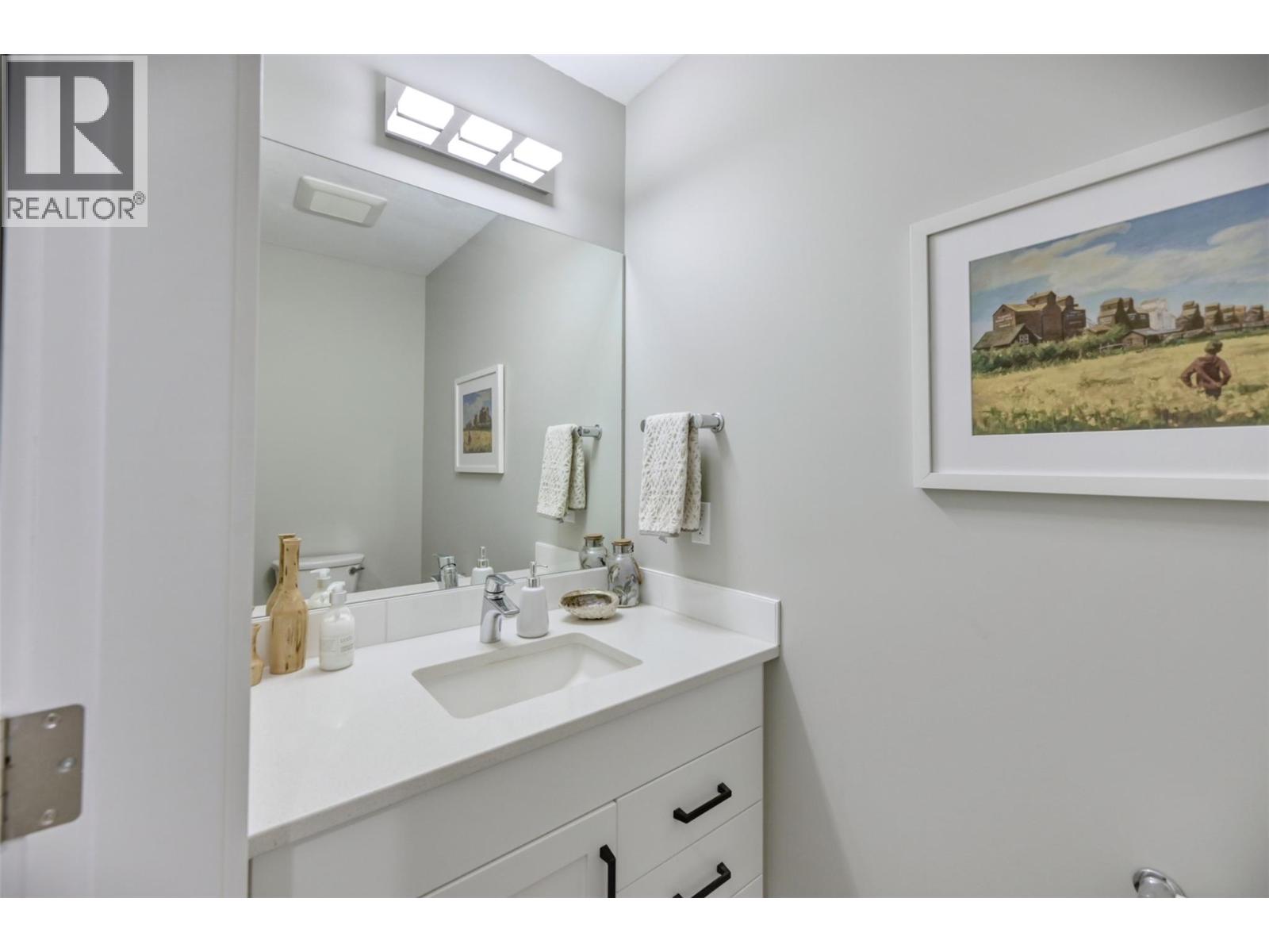 7012 WREN Drive, Osoyoos