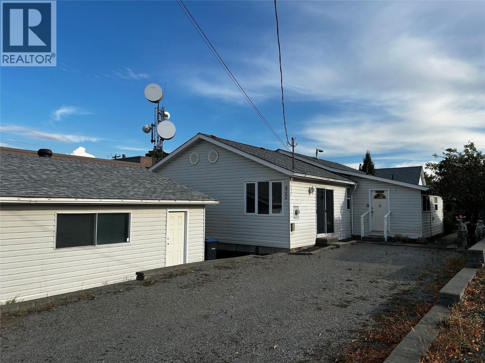 8704 74th Avenue, Osoyoos