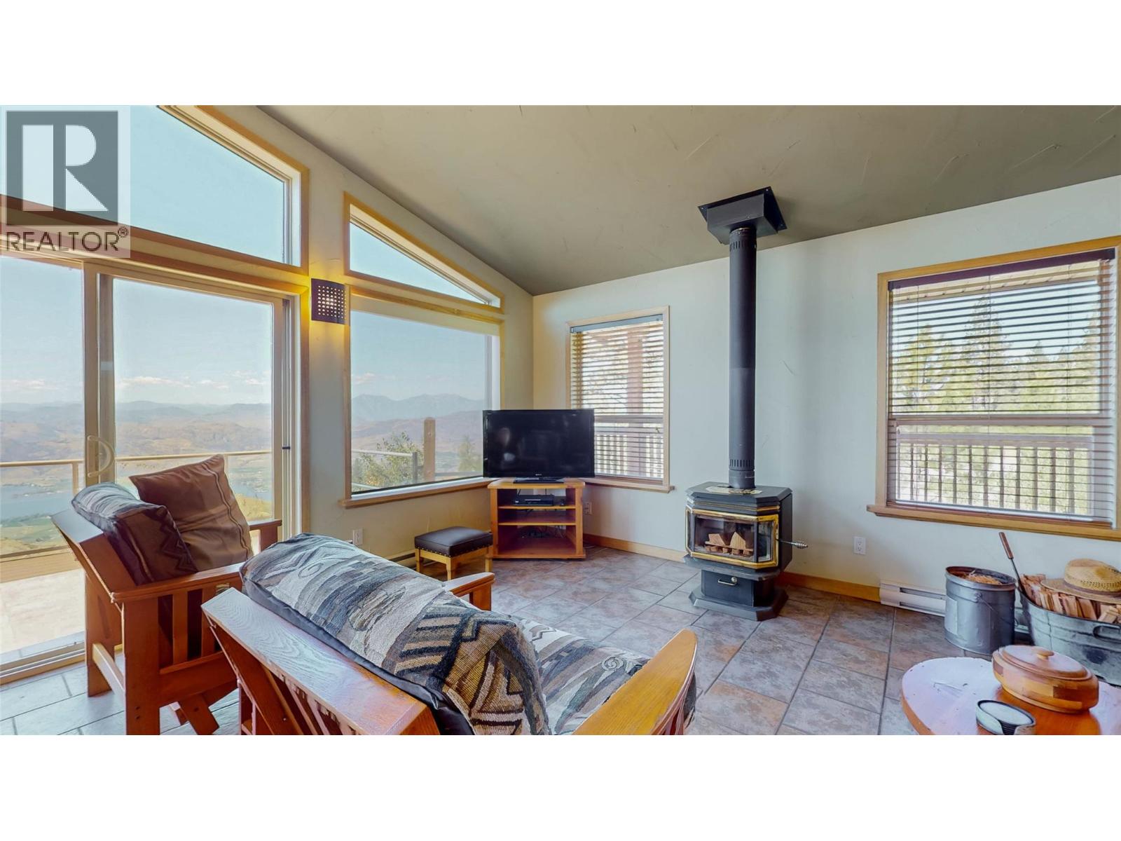 284 LONG JOE Road, Osoyoos