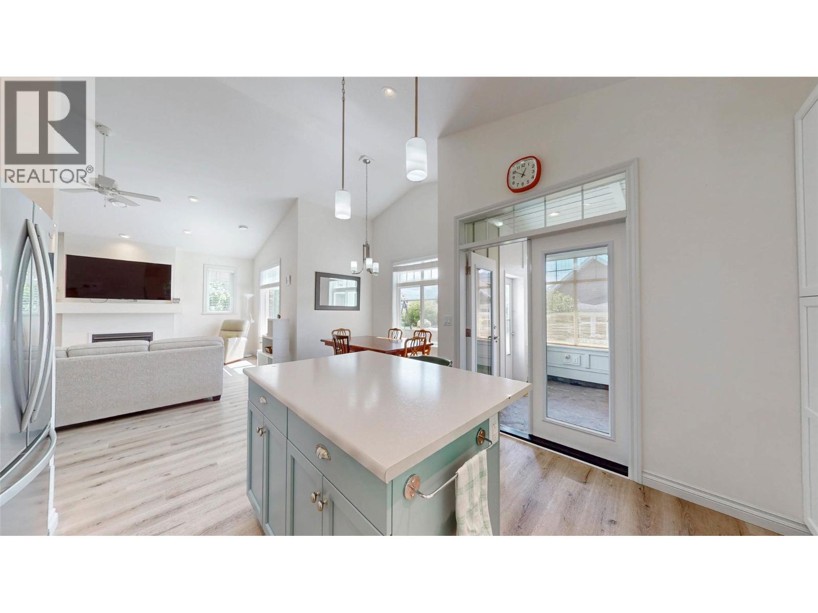 2450 Radio Tower Road Unit# 1, Oliver