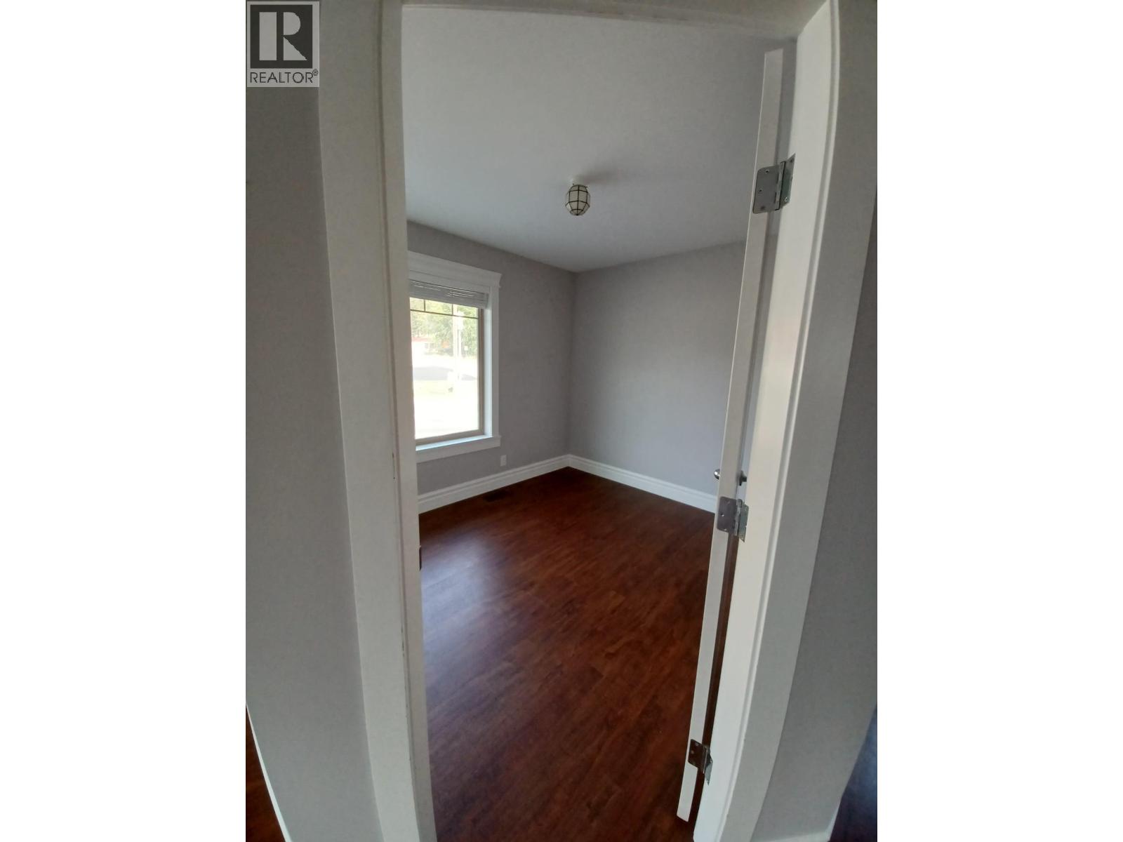 5661 97 Highway — photo 20