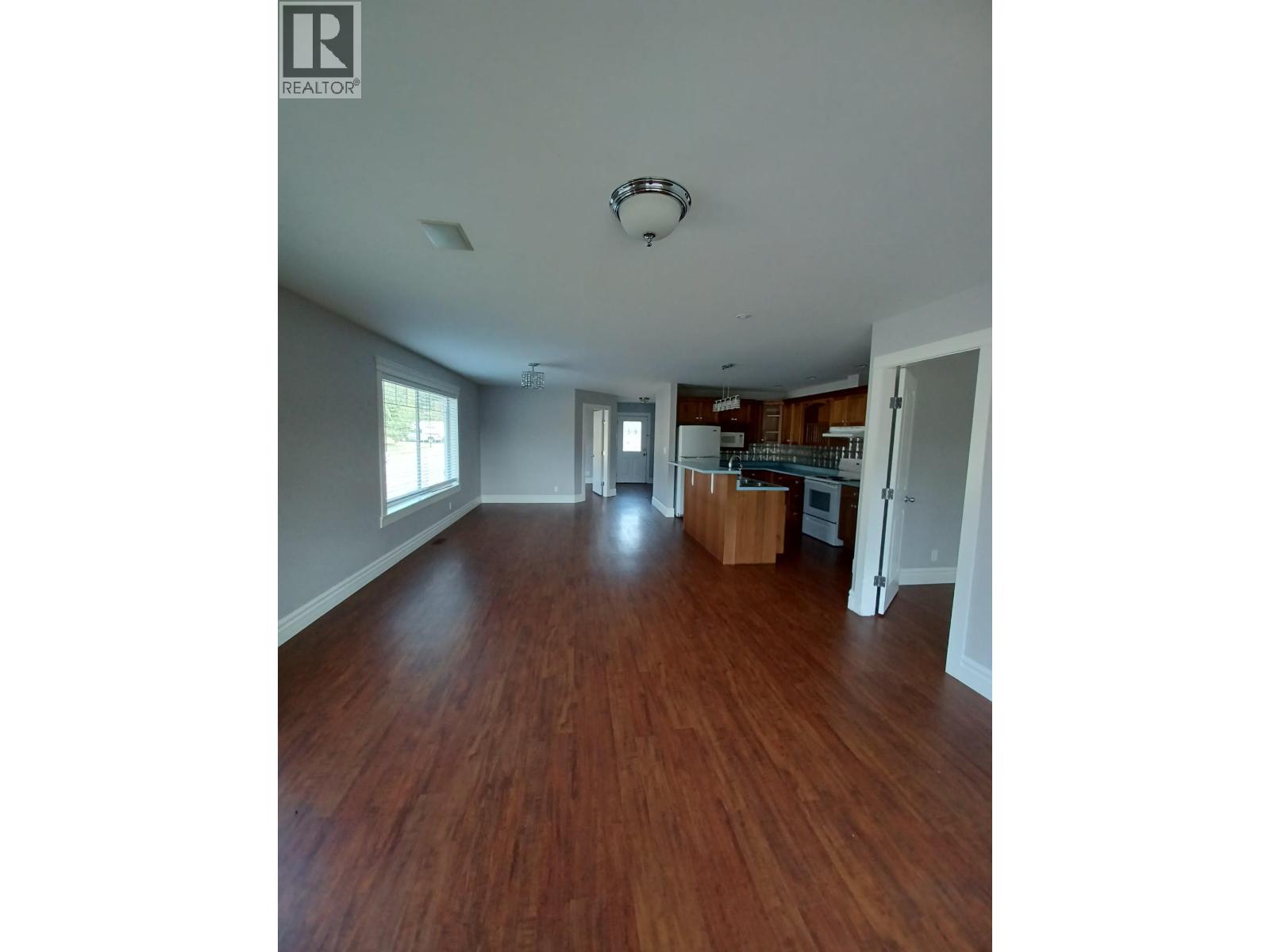5661 97 Highway — photo 19