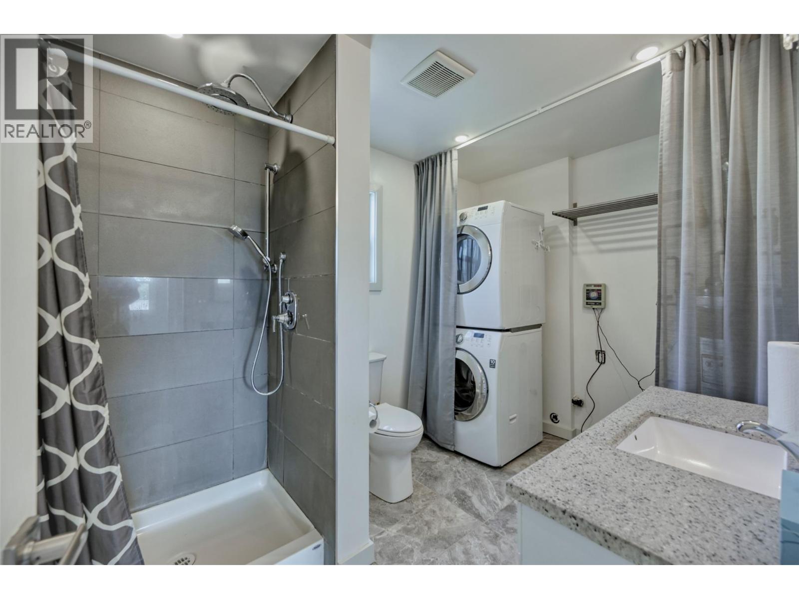 8708 74th Avenue, Osoyoos