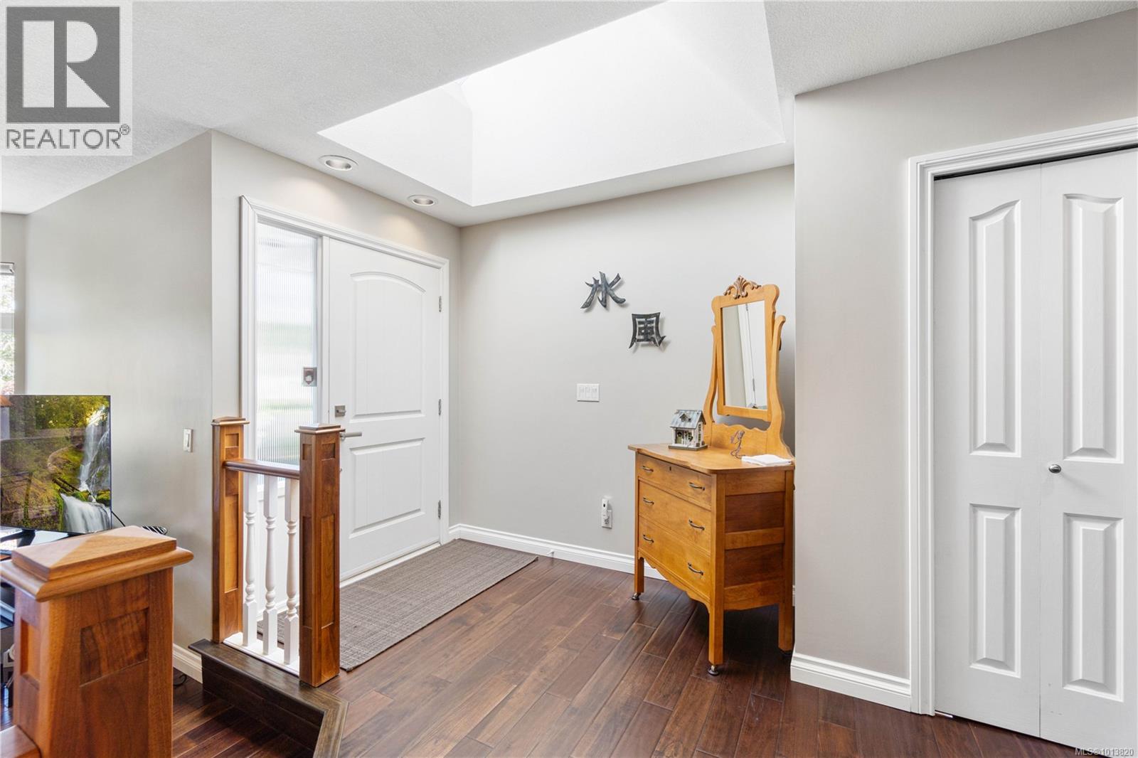 571 Hollywood Rd, Qualicum Beach