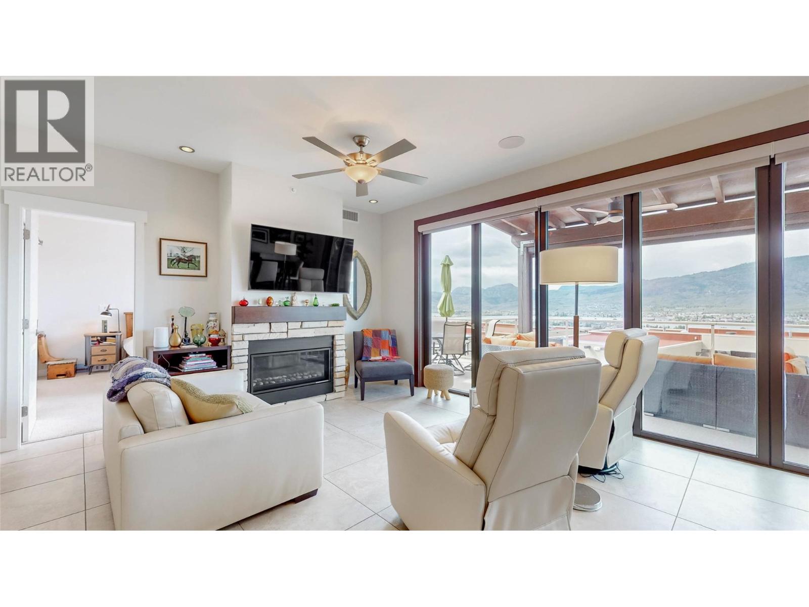 2000 VALLEYVIEW Drive Unit# 20, Osoyoos