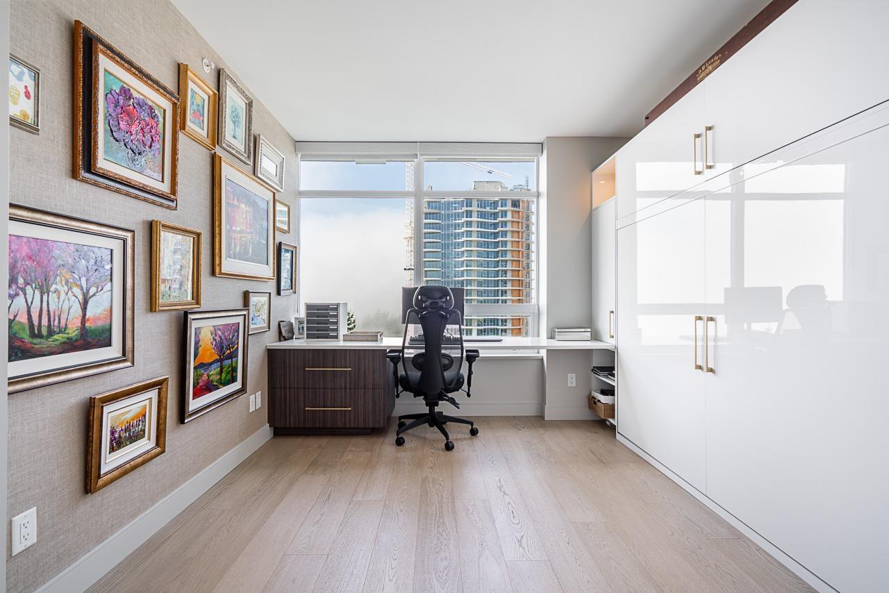 1402 15152 RUSSELL AVENUE, White Rock