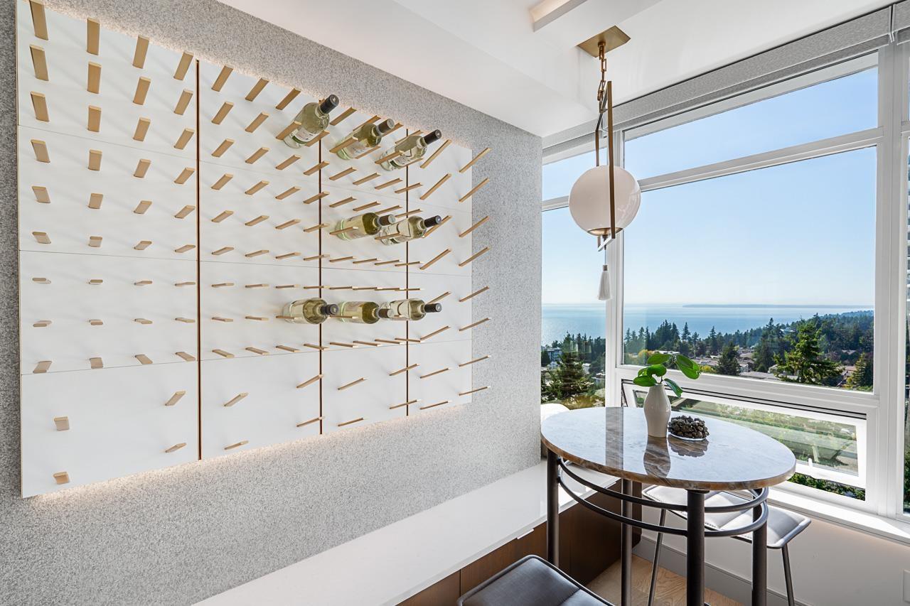 1402 15152 RUSSELL AVENUE, White Rock