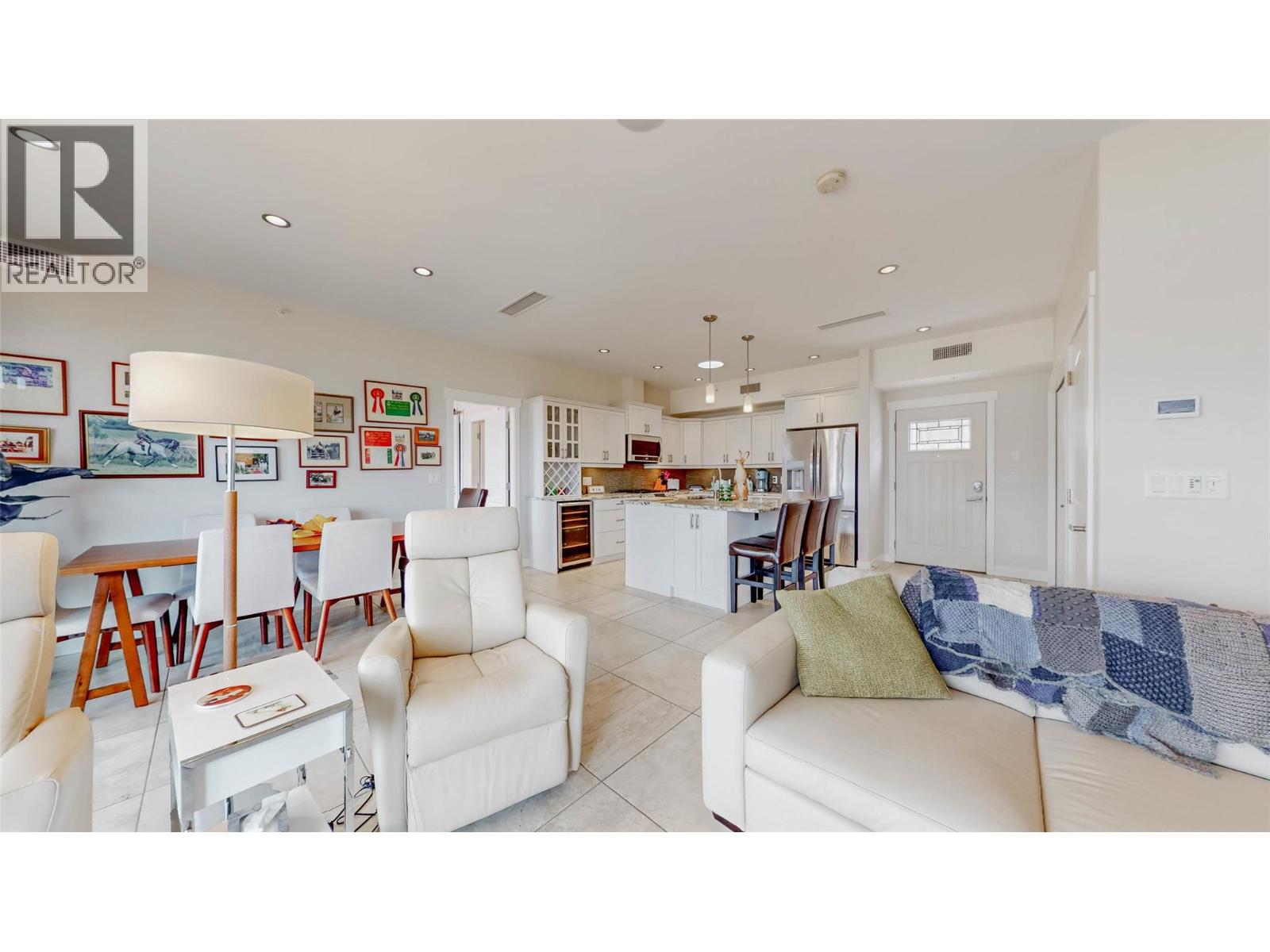 2000 VALLEYVIEW Drive Unit# 20, Osoyoos