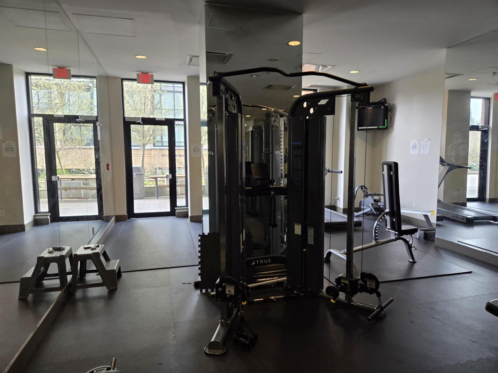 1106 10777 UNIVERSITY DRIVE, Surrey