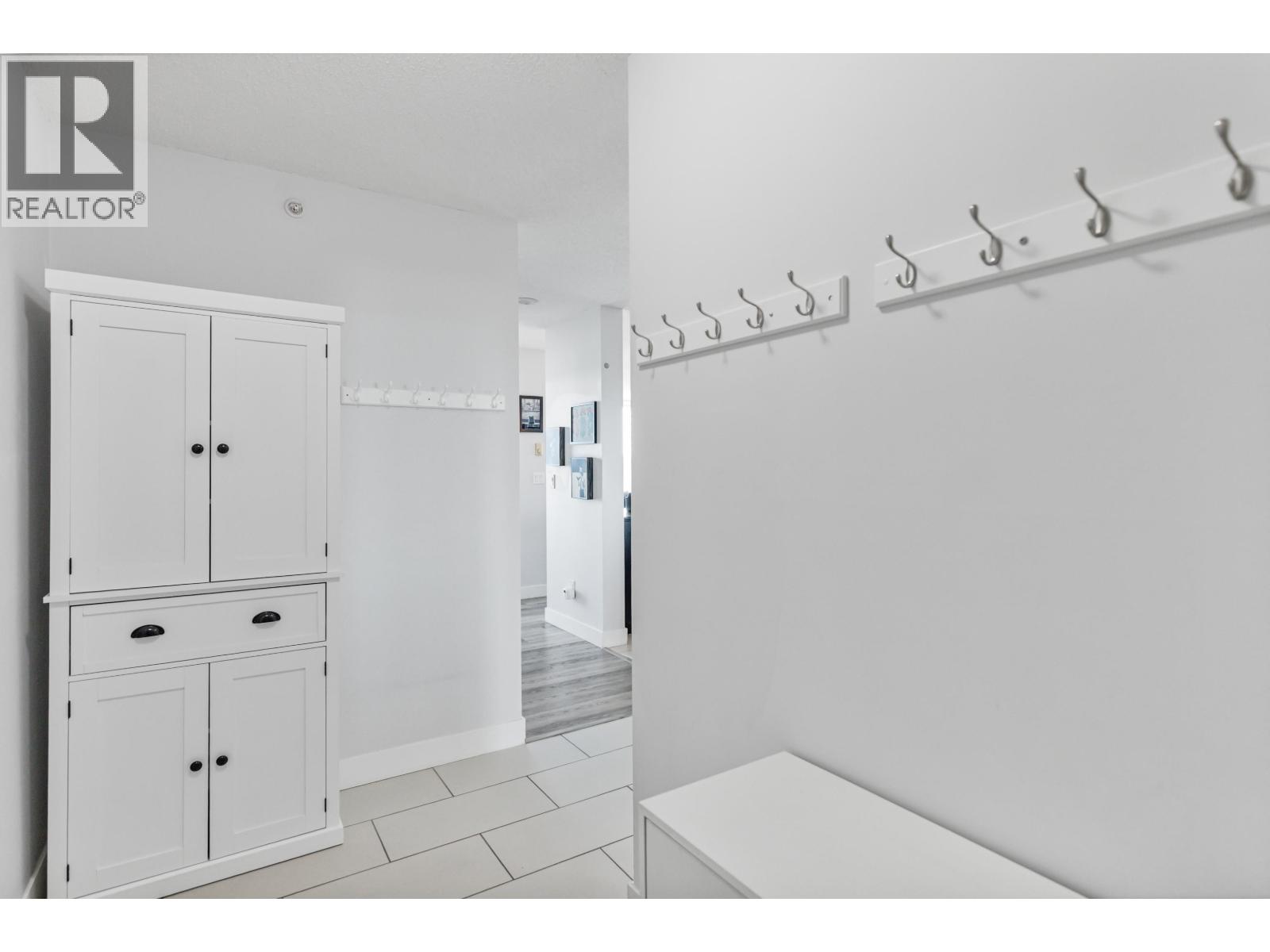 1405 39 SIXTH STREET, New Westminster