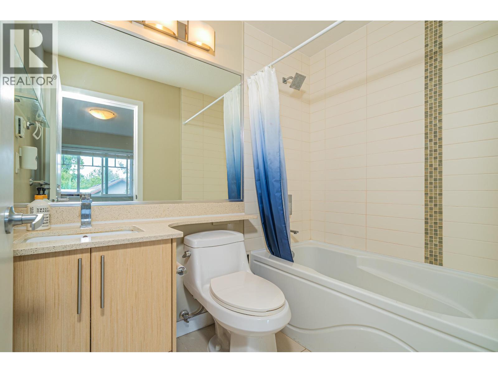 227 3888 NORFOLK STREET, Burnaby