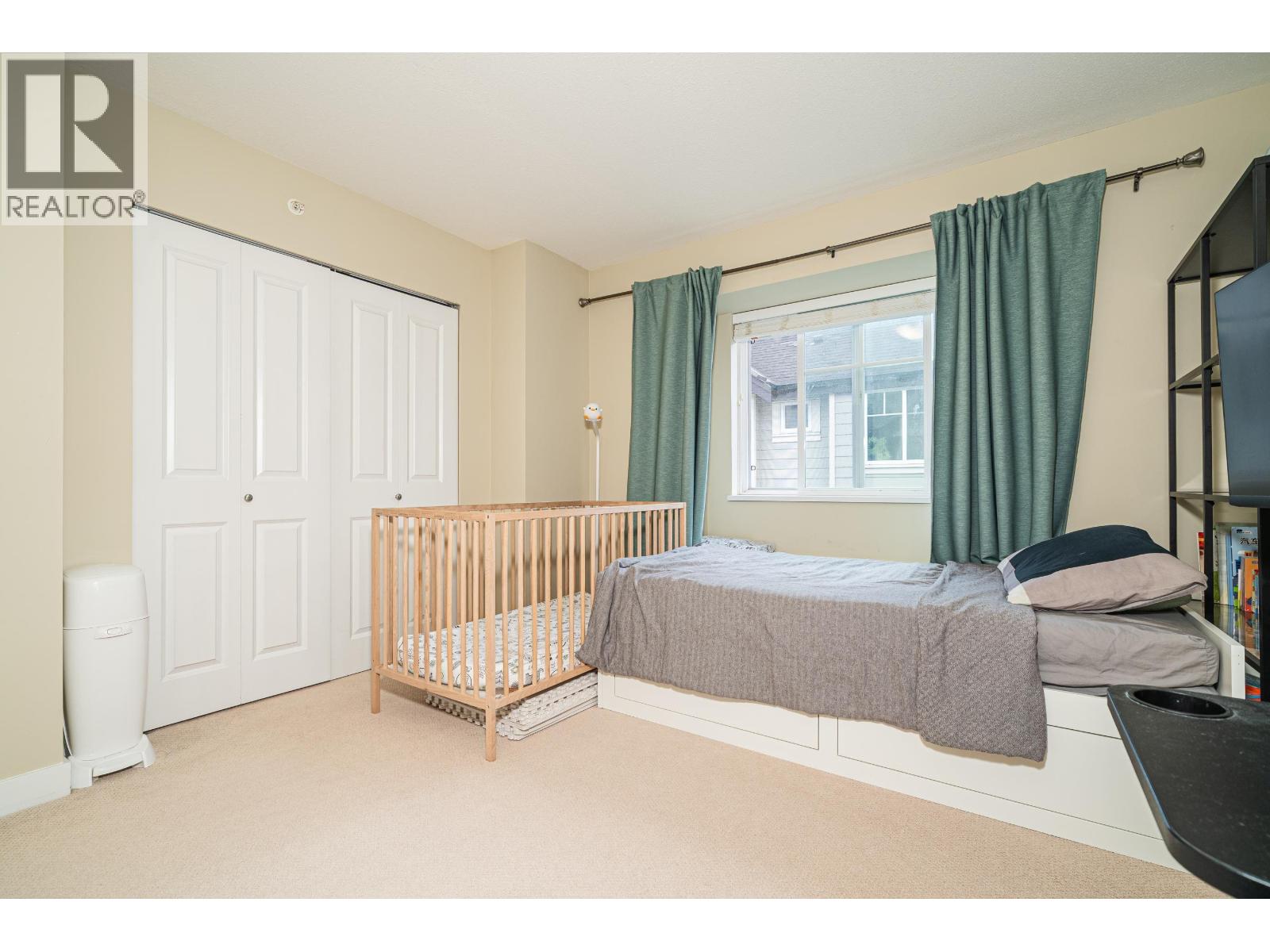 227 3888 NORFOLK STREET, Burnaby