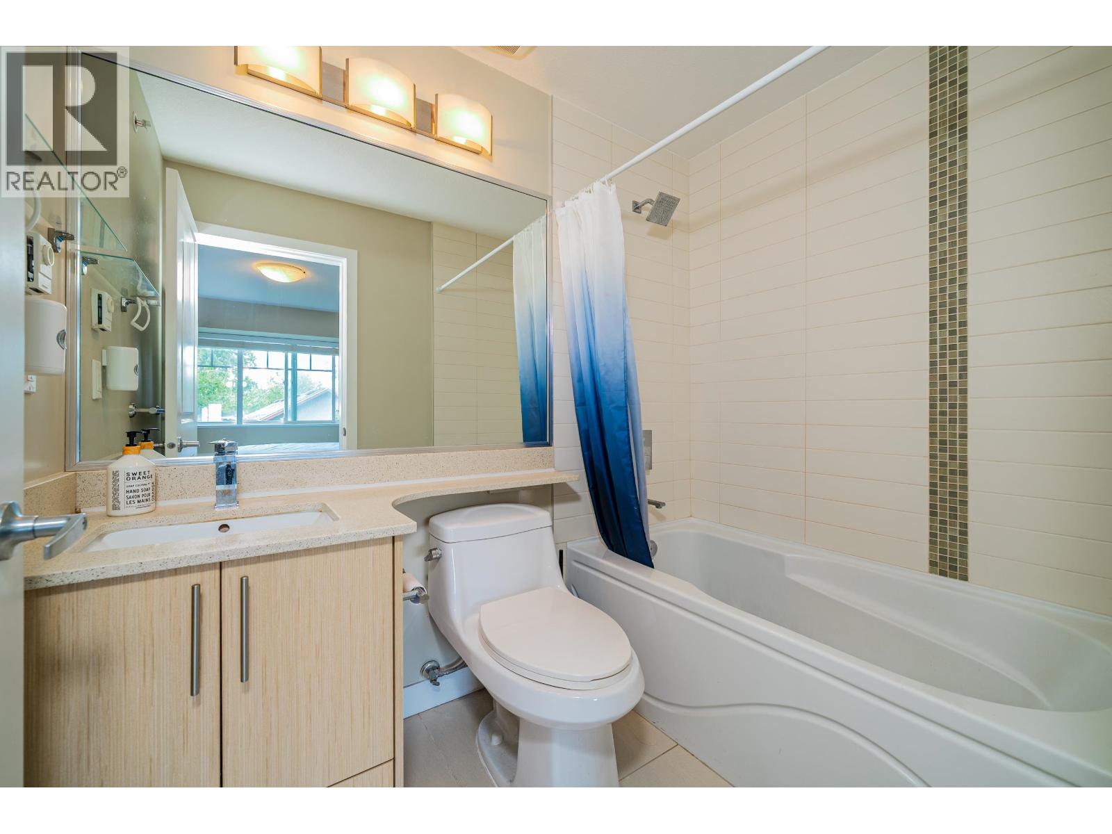 227 3888 NORFOLK STREET, Burnaby