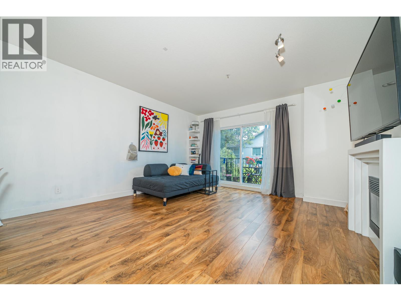 227 3888 NORFOLK STREET, Burnaby