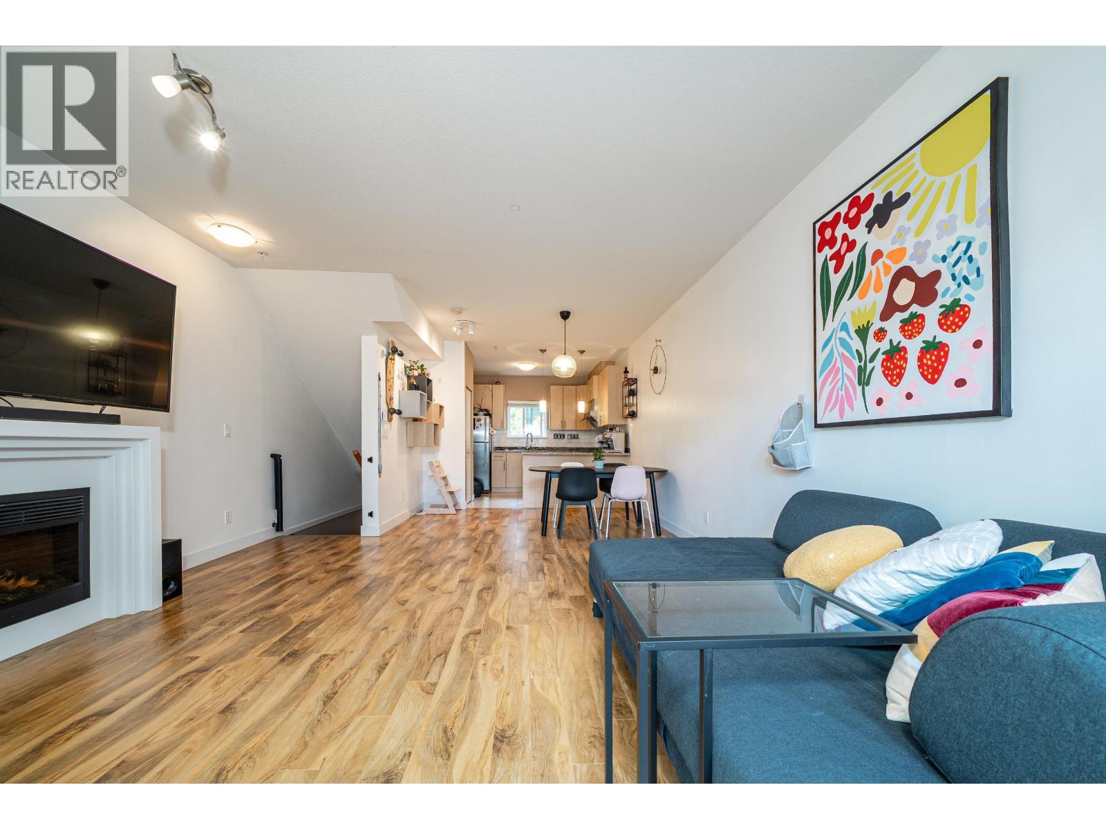 227 3888 NORFOLK STREET, Burnaby